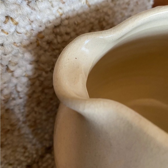 Vintage Casey Stoneware Blue and Cream Duck Art Pitcher EUC!! - Picture 6 of 16